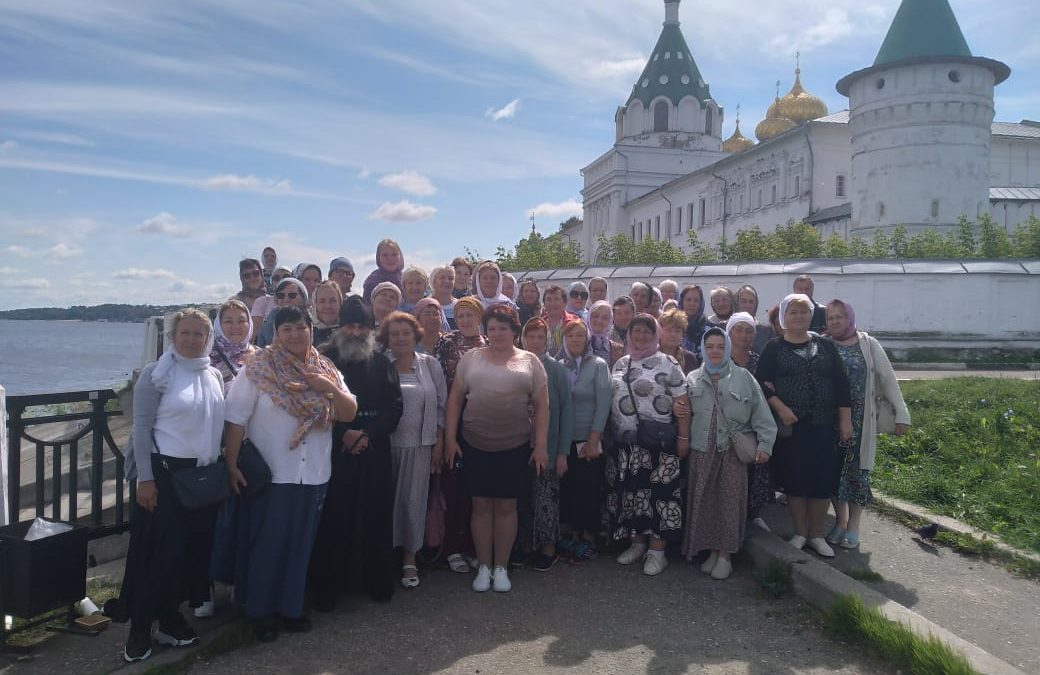 Палом­ни­че­ство: Кострома-Толга-Тутаев